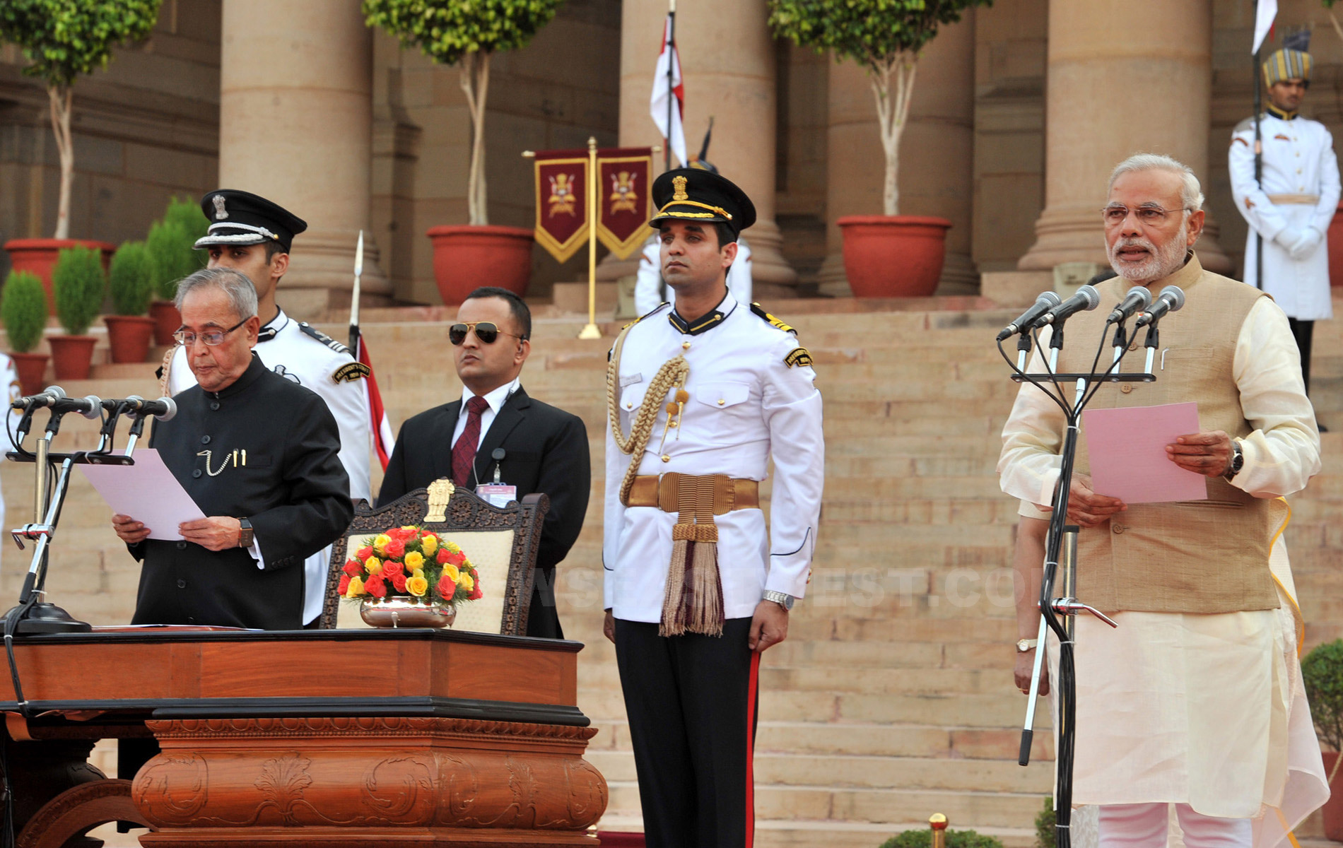 modi-taking-oath