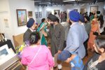 Artist-Kulwant-Singh-speaking-with-Peel-Plolice-Board-chairman-Amrik-Singh-Ahluwalia