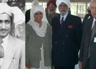 Harbans Lal (extreme left) as AISSF president