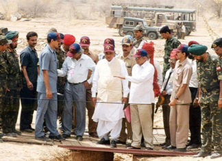 Prime Minister Atal Behari Vajpayee at Pokhran nuclear site. To his right is Dr APJ Abdul Kalam