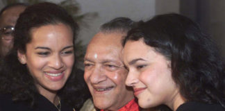 Pandit Ravi Shankar with daughters.