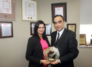 Vinod Bansal wins top choice award