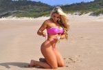 aryane-steinkopf-bikini