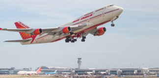 Canada ban on India flights unfair, say Indo-Canadians
