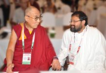 ‘Festival of Bliss’ in Pennsylvania to celebrate Pujya Gurudevshri Rakeshji’s 60th year Pujya Gurudevshri Rakeshji with the Dalai Lama